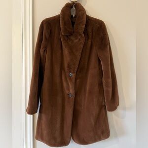 DYNAMITE FAUX FUR BROWN COAT
